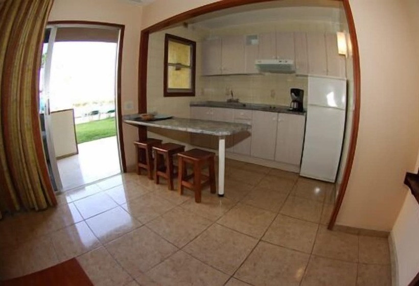 آپارتمان 1 خوابه, Apartamentos Los Tilos