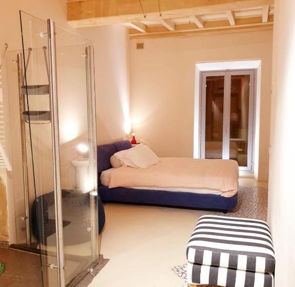 스탠다드 룸, Aracoeli