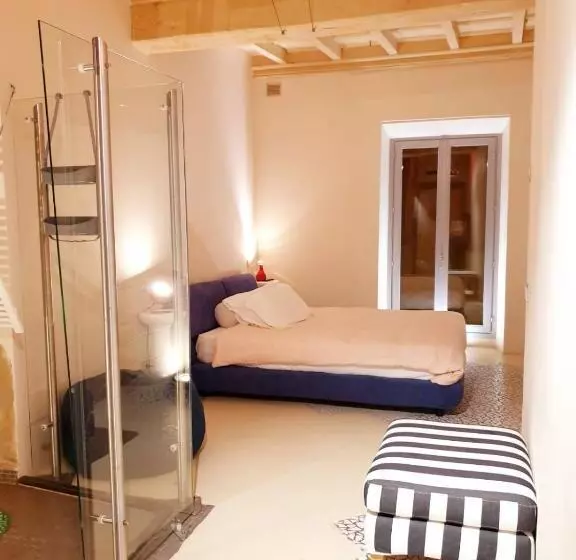 Standard-huone, Aracoeli