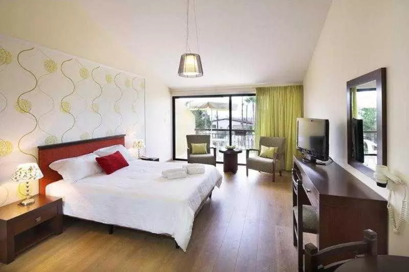 اتاق استاندارد, Club Aphrodite