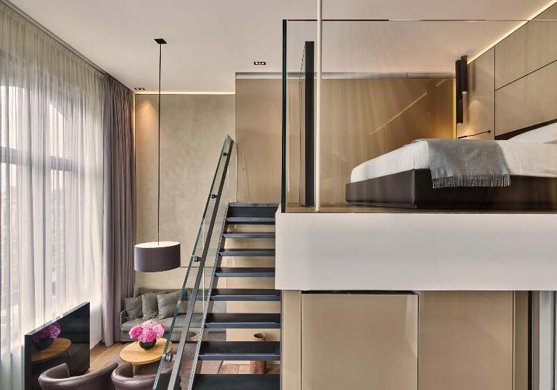 Люкс Дюплекс, Conservatorium