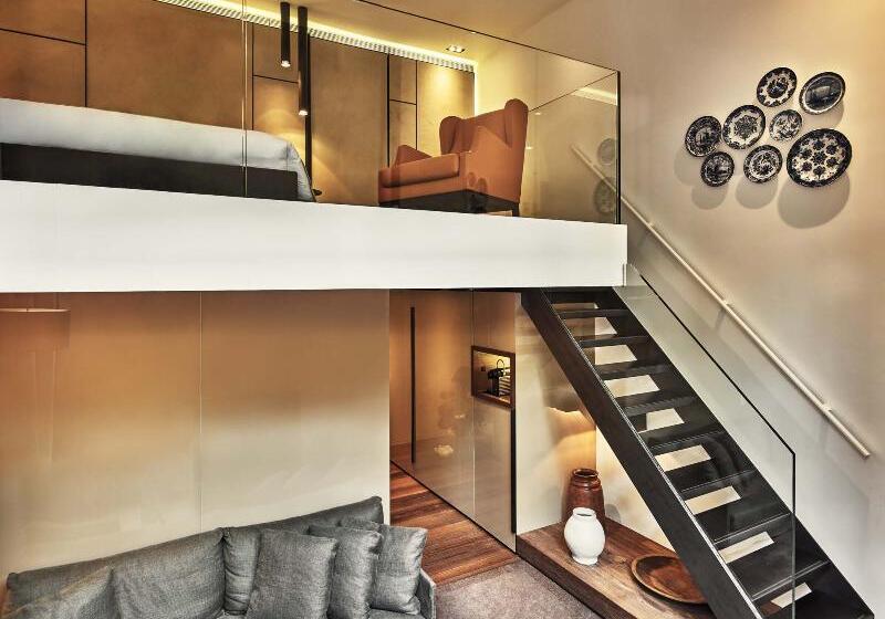 Полулюкс, Conservatorium