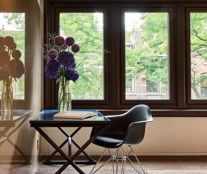 Suite, Conservatorium
