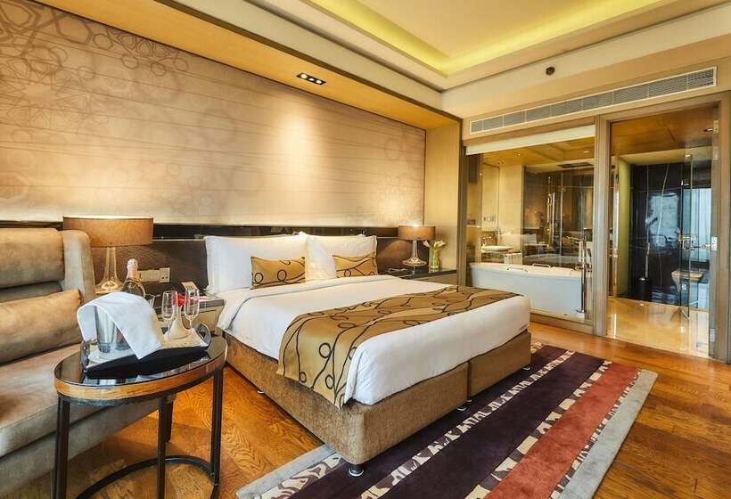 Номер Стандарт, Crowne Plaza New Delhi Rohini, An Ihg