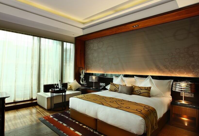 Номер Стандарт, Crowne Plaza New Delhi Rohini, An Ihg