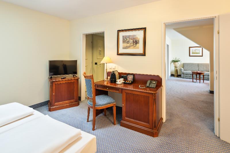 Номер Стандарт Адаптированный для Инвалидов, Holiday Inn Express & Suites Tucson, An Ihg