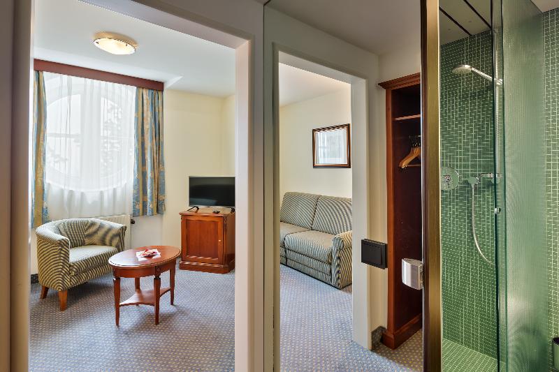 Номер Стандарт Адаптированный для Инвалидов, Holiday Inn Express & Suites Tucson, An Ihg