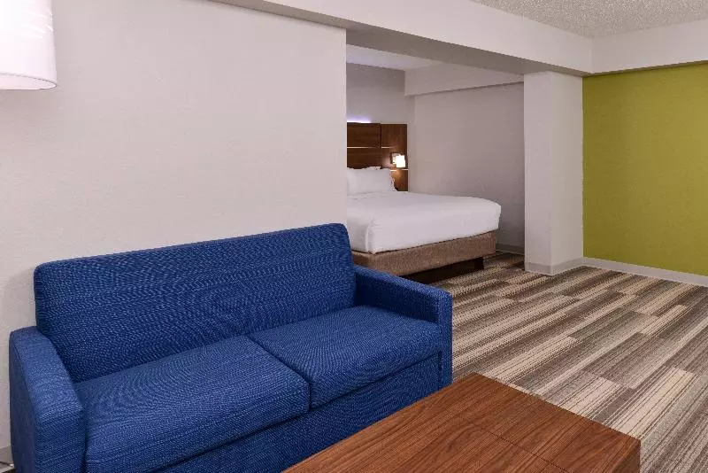 デラックスルーム, Holiday Inn Express & Suites Raleigh Ne Medical Ctr Area, An Ihg
