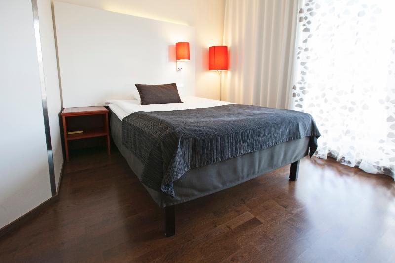 اتاق استاندارد با چشم‌انداز کوهستان, Ramada By Wyndham Baku