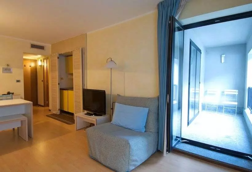 Sviitti, Residence Universo