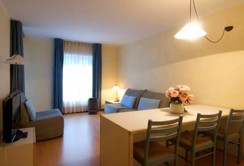 Sviitti, Residence Universo