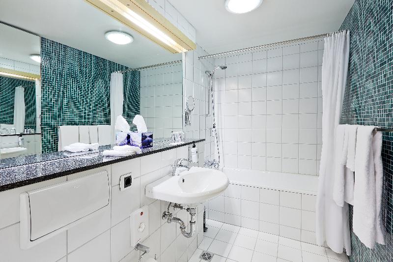 Номер Стандарт, Reykjavik Natura   Berjaya Iceland Hotels