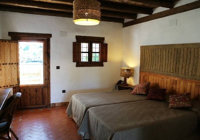 스탠다드 룸, Ardea Purpurea