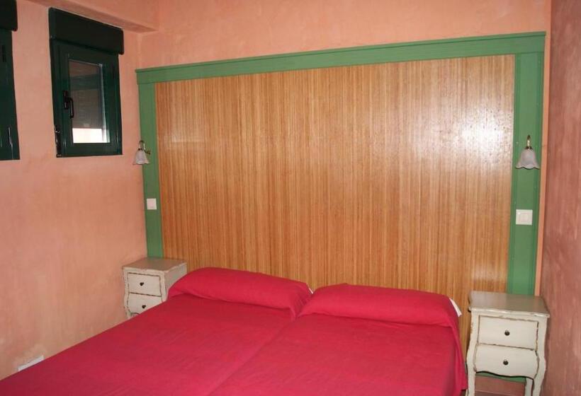 חדר משפחתי, San Miguel Del Valle Amblés