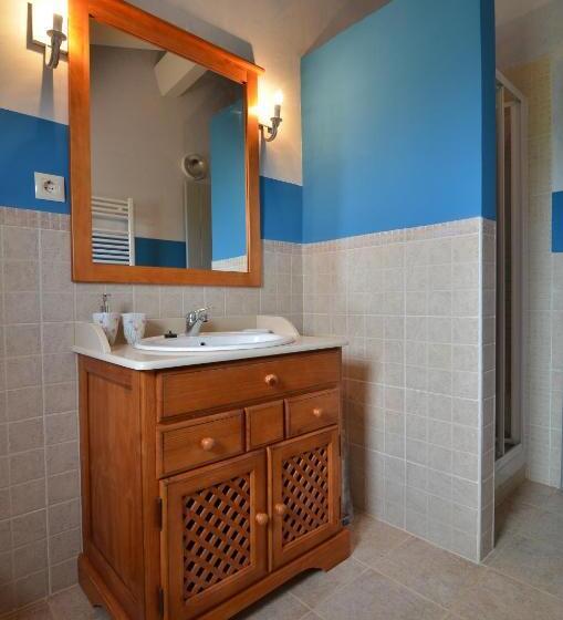 חדר קומפורט לשלושה, San Miguel Del Valle Amblés