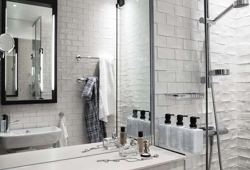 غرفة قياسية, Scandic Grand Central