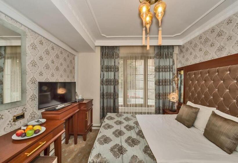 اتاق استاندارد, The Empress Theodora