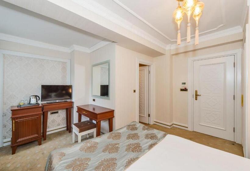 اتاق استاندارد, The Empress Theodora