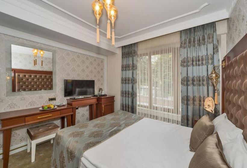 اتاق استاندارد, The Empress Theodora