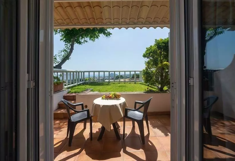 Comfort-huone, Villa Ireos