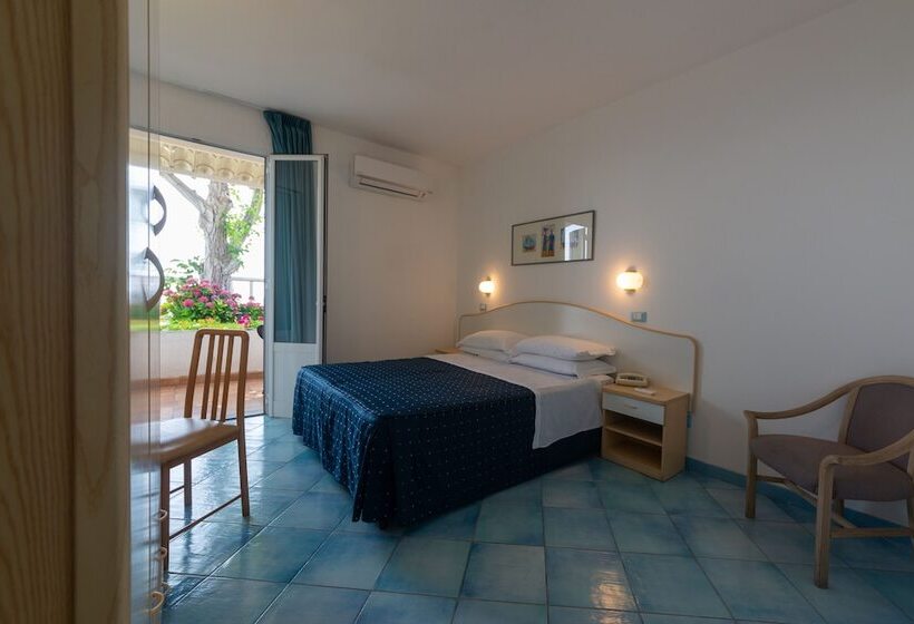 غرفة كومفورت, Villa Ireos