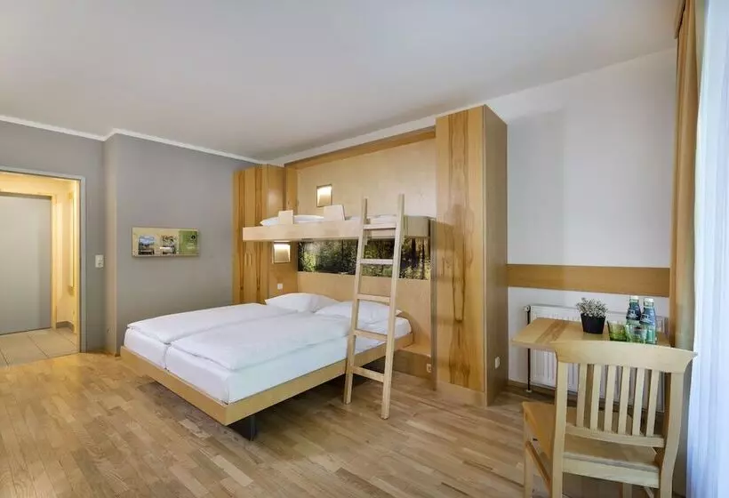 スタンダードトリプルルーム, Jufa Hotel Bruck An Der Mur   Im Weitental