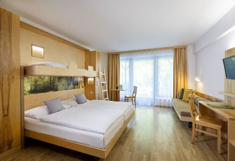 标准三人间, Jufa Hotel Bruck An Der Mur   Im Weitental