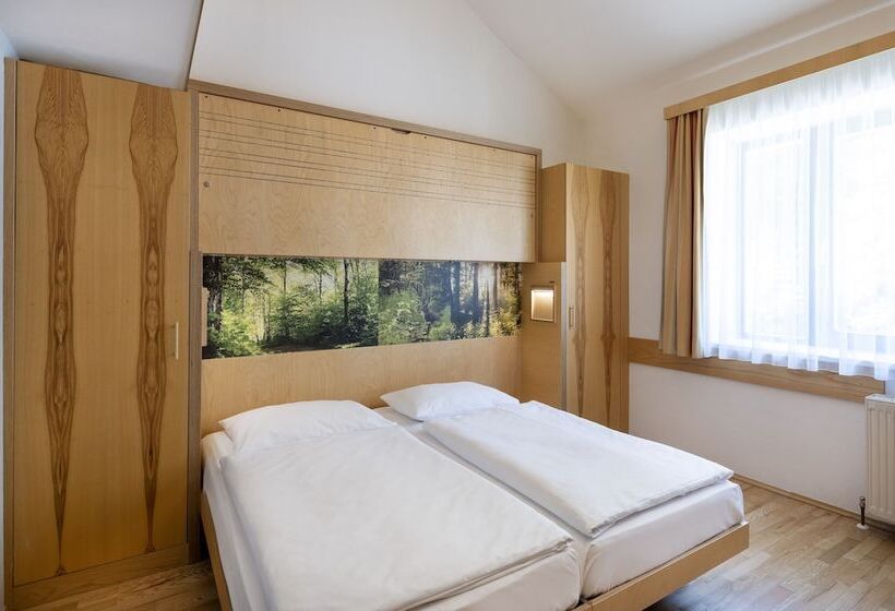 Номер Стандарт Трехместный, Jufa Hotel Bruck An Der Mur   Im Weitental