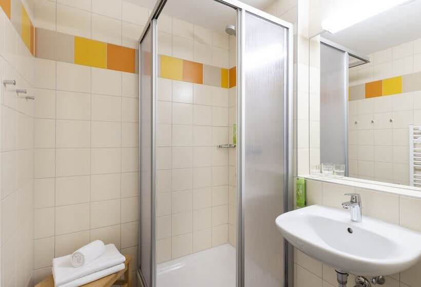 四人标准间, Jufa Hotel Bruck An Der Mur   Im Weitental