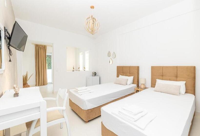 스위트 킹사이즈 침대, Theo Bungalows Boutique