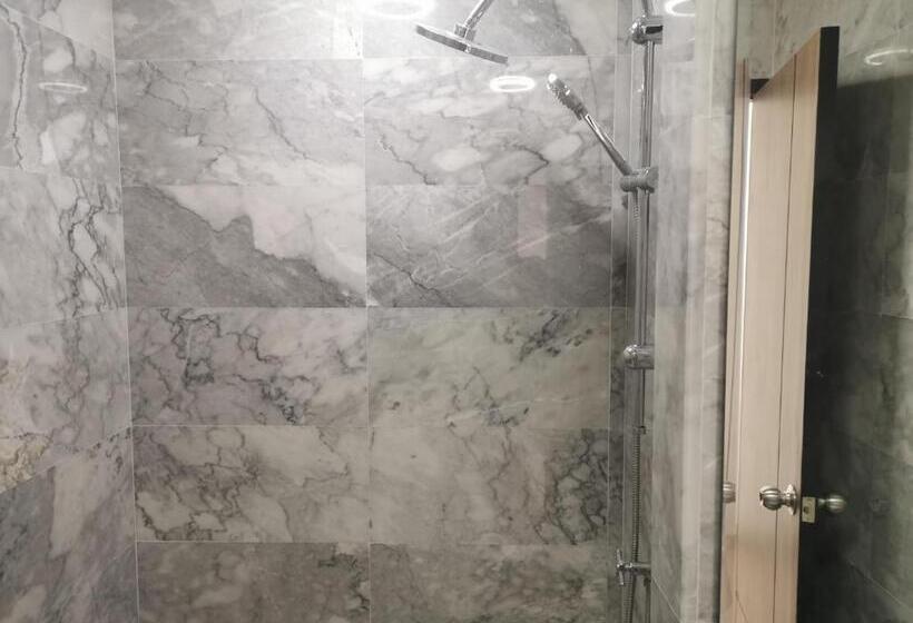 Четырехместный Номер Стандарт, Apartments Mbc