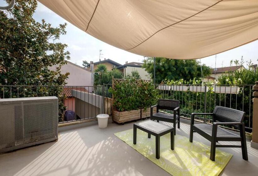 اتاق استاندارد چهار تخته, Quarantavasi