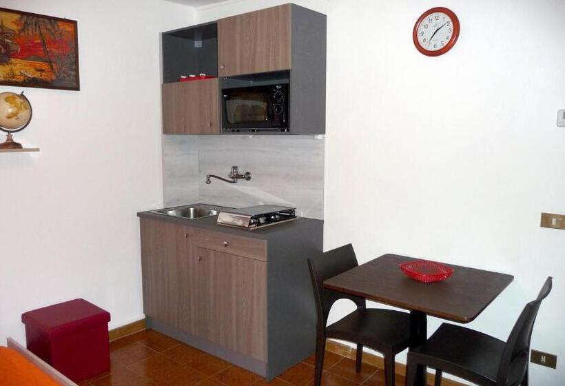 غرفة أساسية, Ca  Rosin Meolo   Camera Tra Relax E Privacy