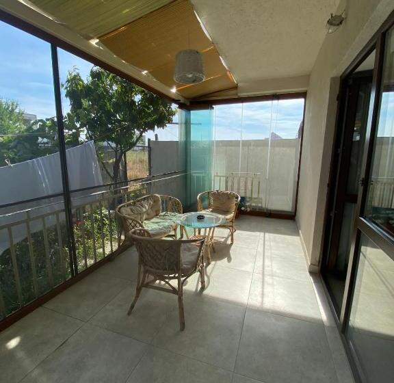 Standard Triple Room, Vila Azaleea