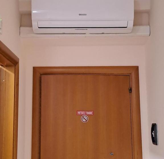 스탠다드 룸, Lo Smeraldo