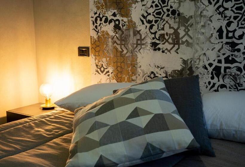 اتاق لوکس با بالکن, Battisti 56