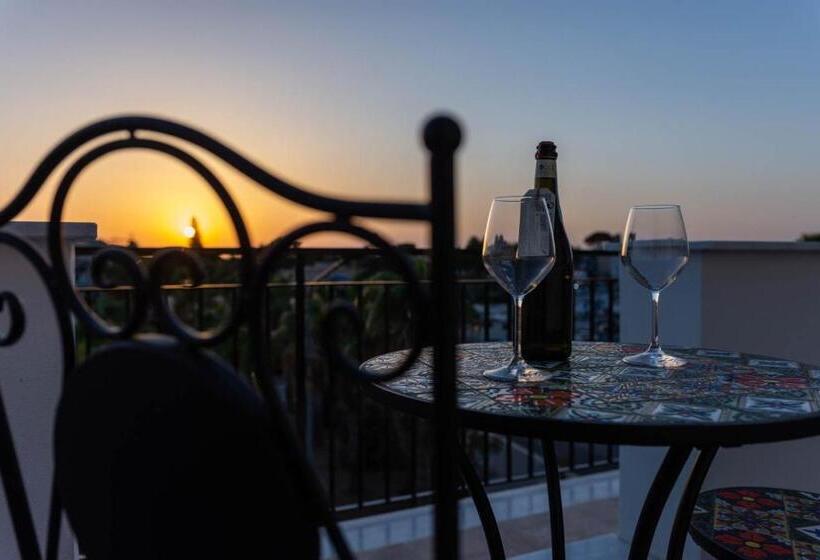 Номер Deluxe Вид на Море, La Casetta Sul Mare