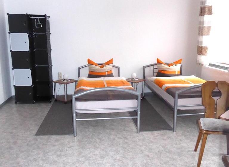 이코노미 룸, Pension Bahnmeister