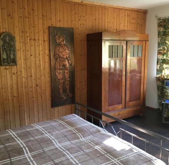 Номер Стандарт Вид на Горы, Waldnest Odenwald