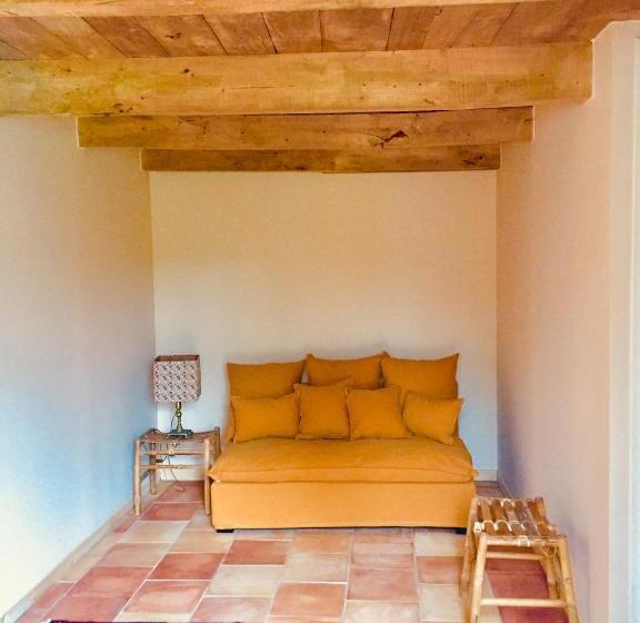 3间卧室的房子, Damechouette