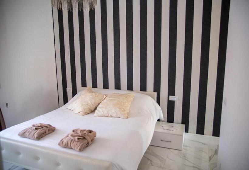 スタンダードルーム, Flyhouse Fiumicino