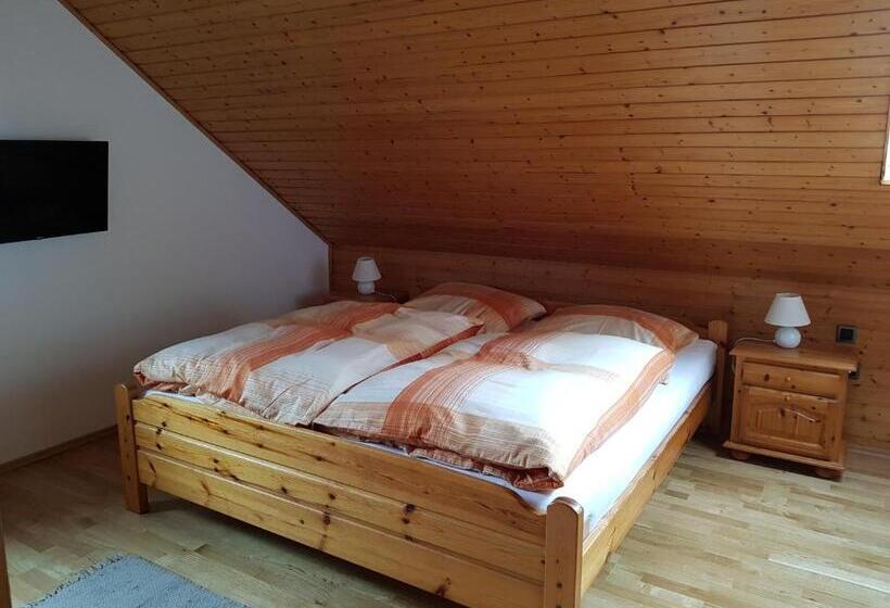 Номер Стандарт, Gästezimmer Aschenbrenner