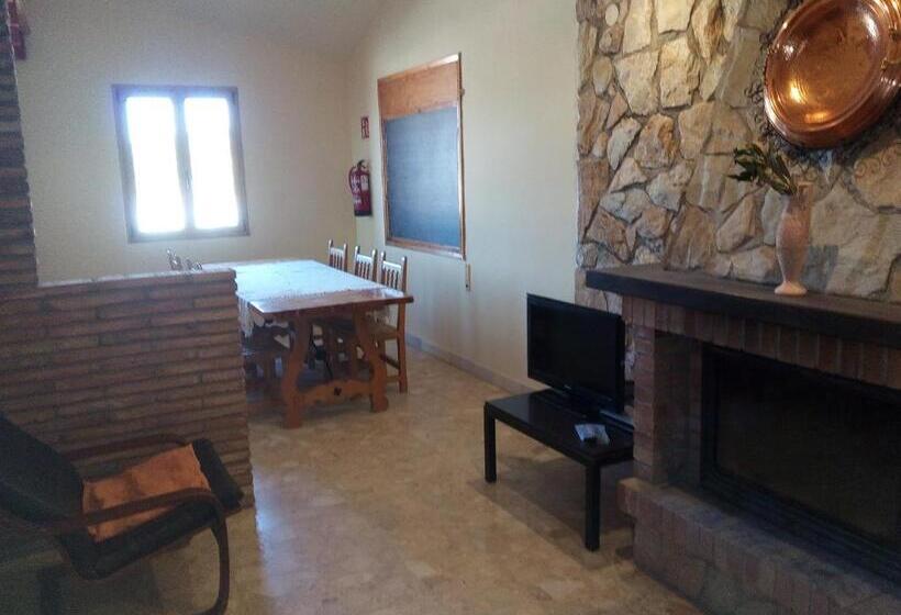 غرفة قياسية ثلاثية, Villa Garibaldi