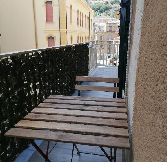 اتاق استاندارد با تخت بزرگ, B&b Regina Del Porto