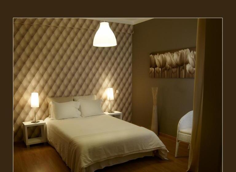 컴포트 트리플 룸, Residencial Rita