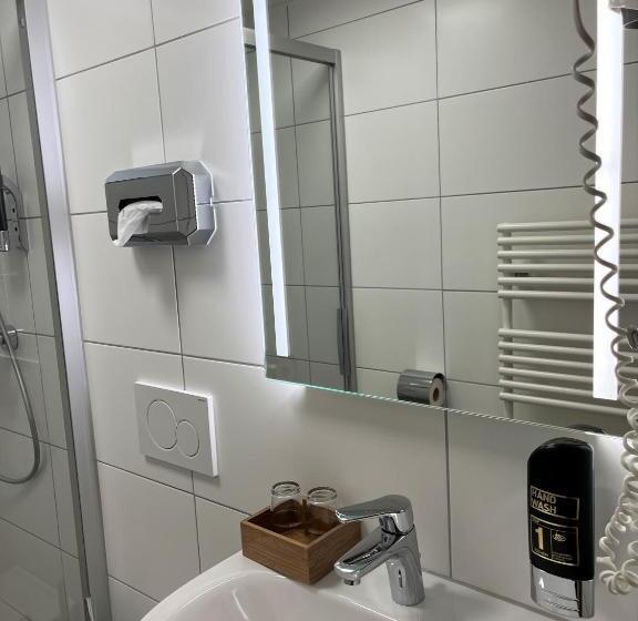 バルコニー付きスタンダードルーム, Gästehaus Forggensee