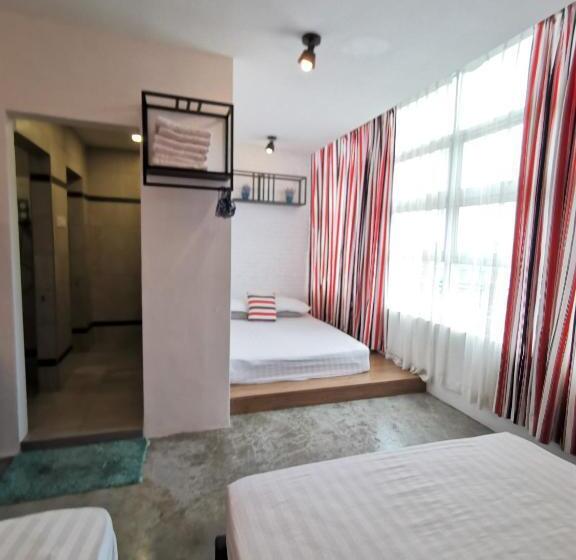 جناح عائلي, Mwv Suite Room