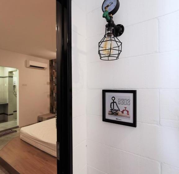 إستديو عائلى, Mwv Suite Room