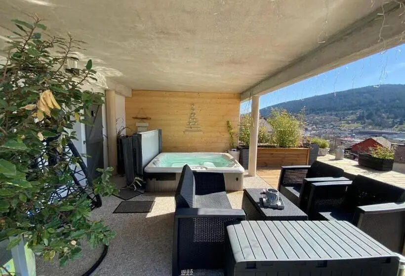 テラス付きスタンダードルーム, Au Nid Cosy D Isa A Gerardmer Vosges   Spas Privatifs