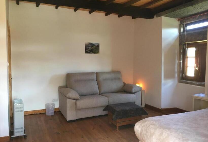 Familjerum, O Fogar Do Monte